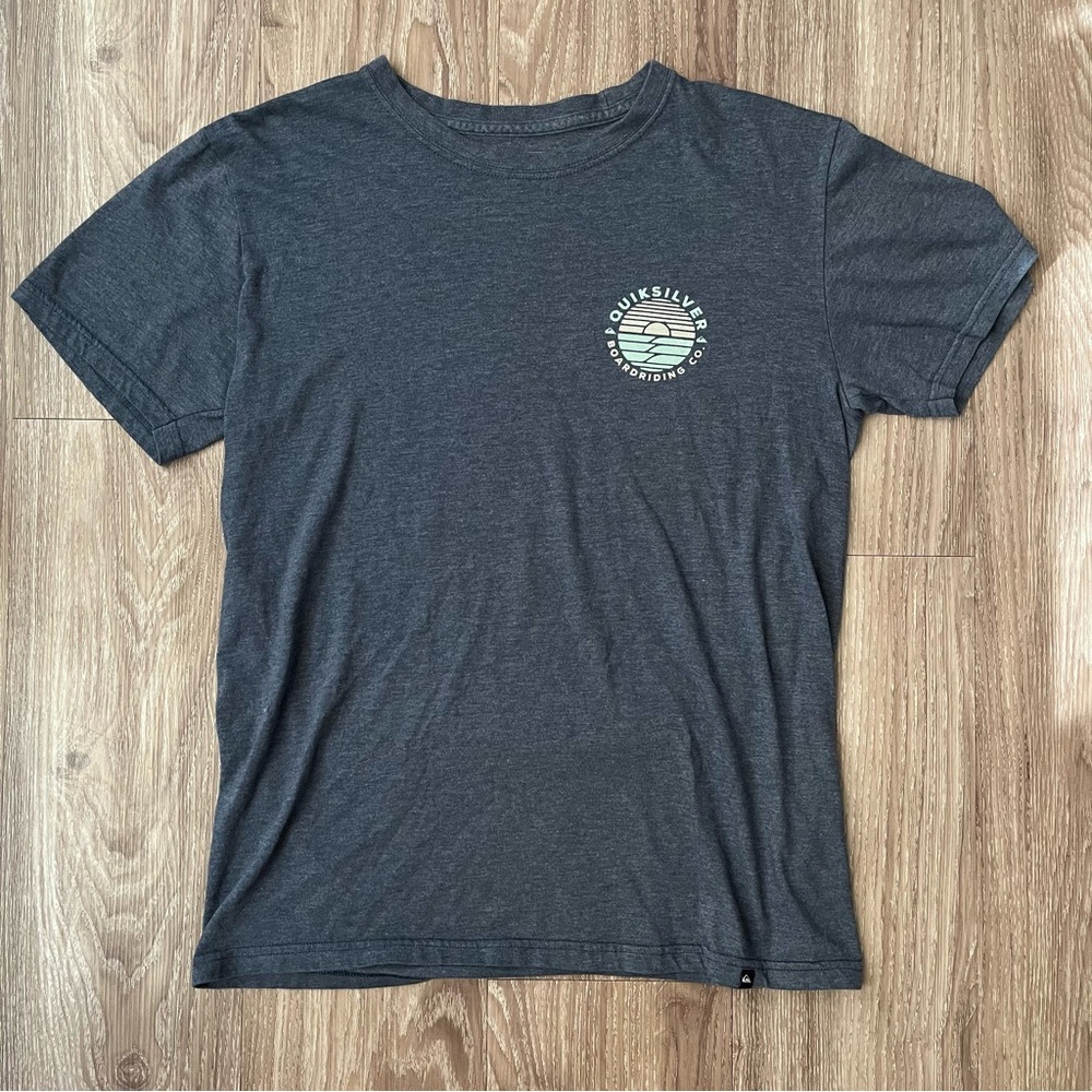 Quiksilver Boarding Co. Short Sleeve Tee M